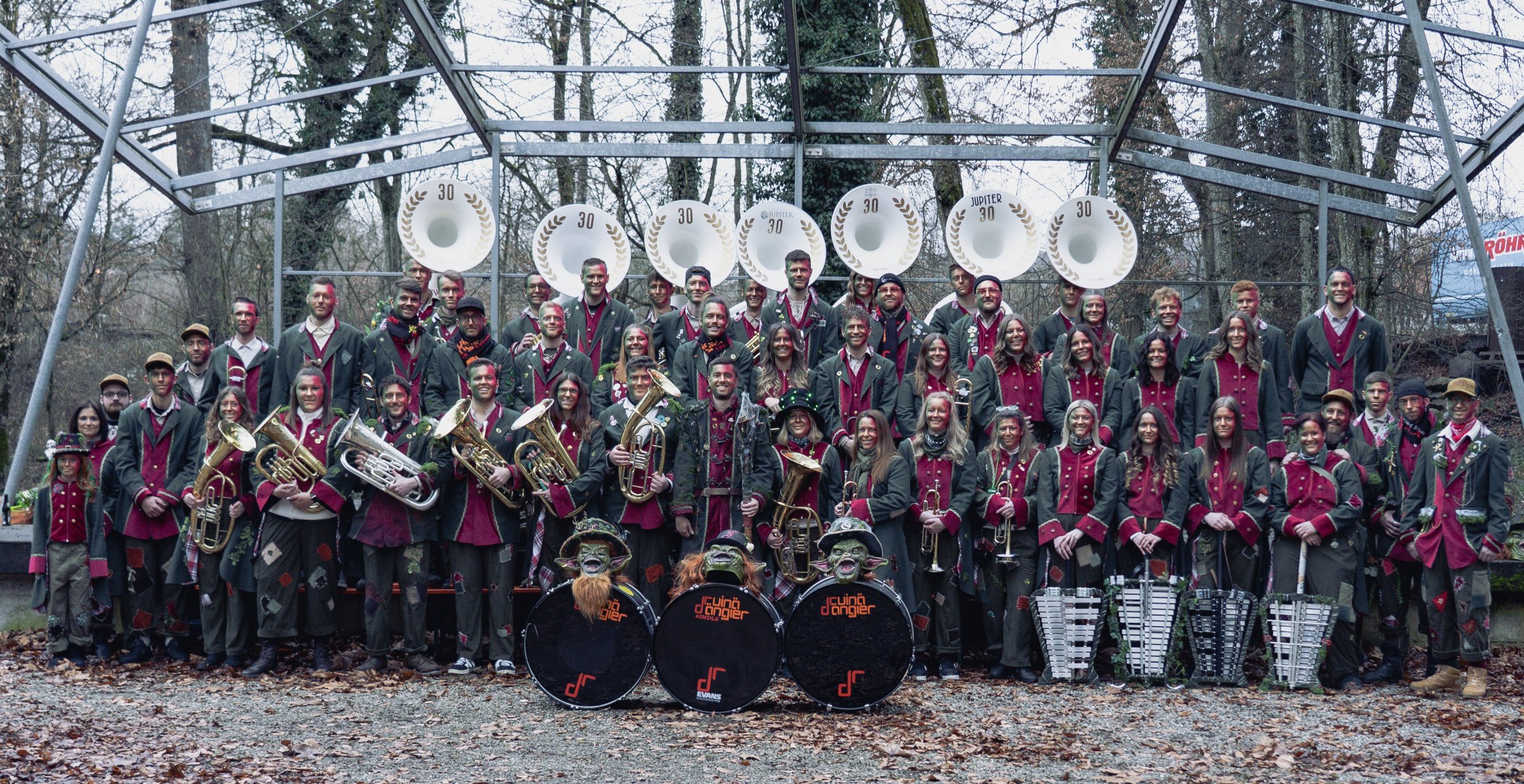 Gruppenbild schmal, ohne Maske